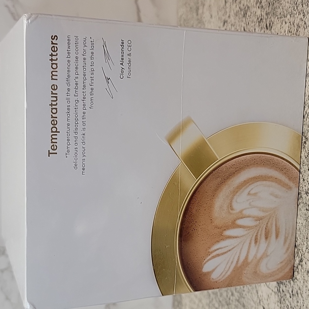 Ember Gold Edition Temperature Control Mug - Picture 11 of 12